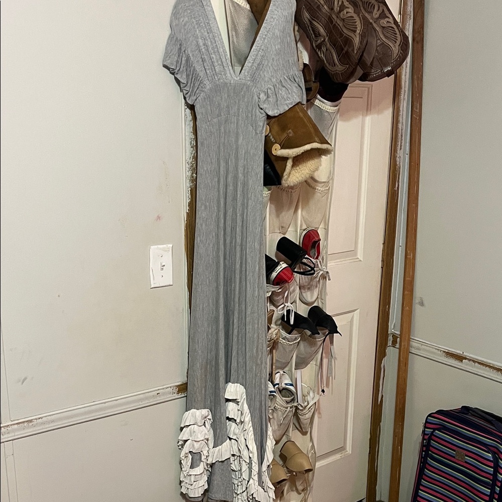 Elegant Gray Maxi Dress with Ruffle Hem